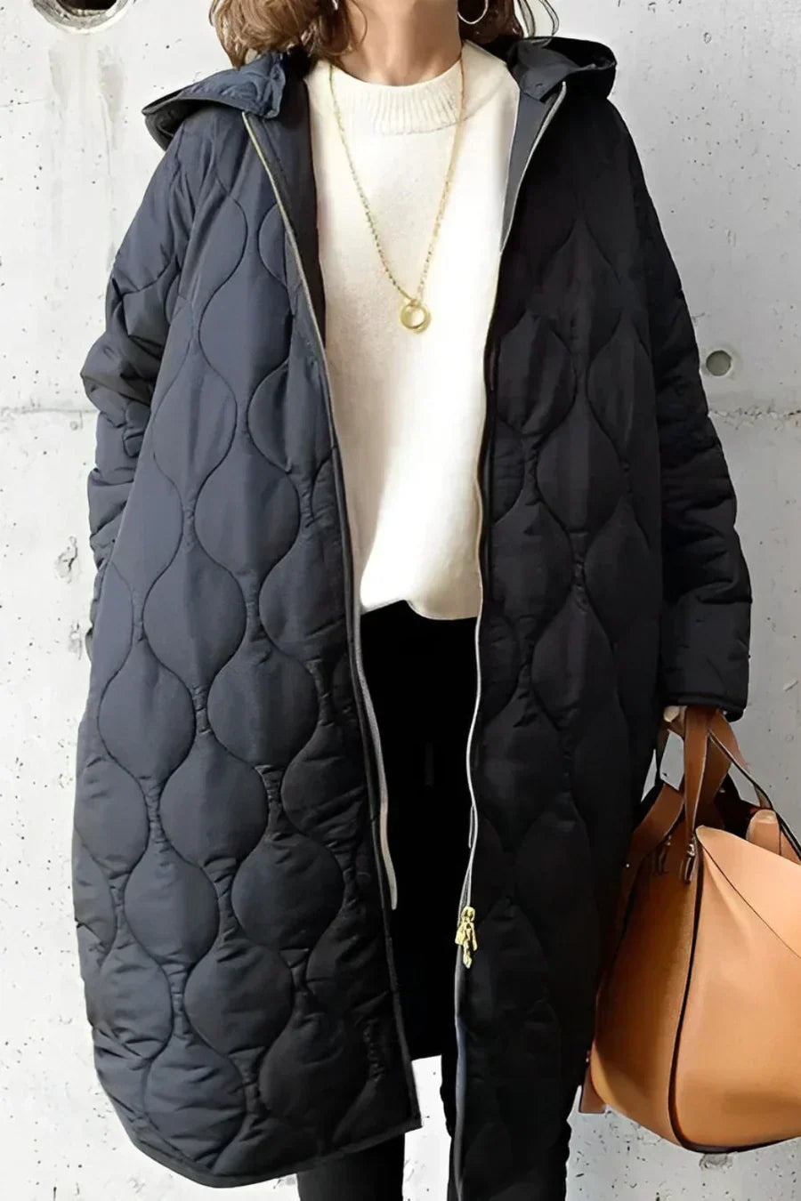 Coraline – Modieuze dames parka met capuchon en stijlvolle printdetails