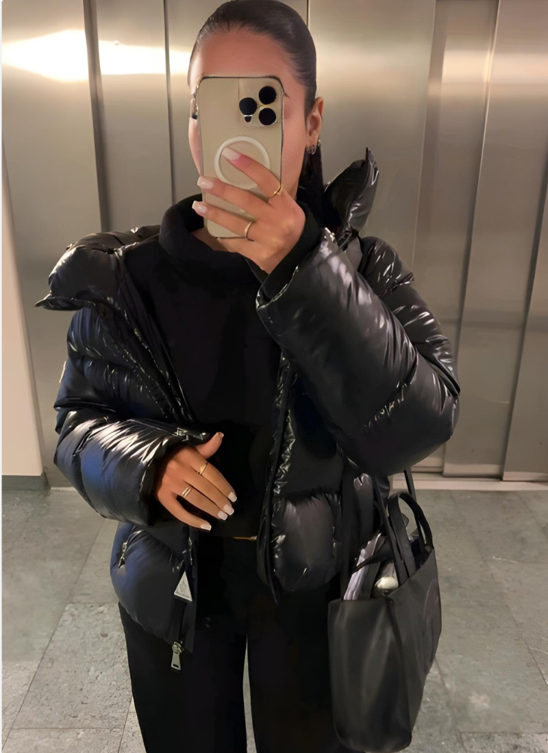 Clarisse – Glanzende Puffer Jas met Slim Fit en Luxe Warmte
