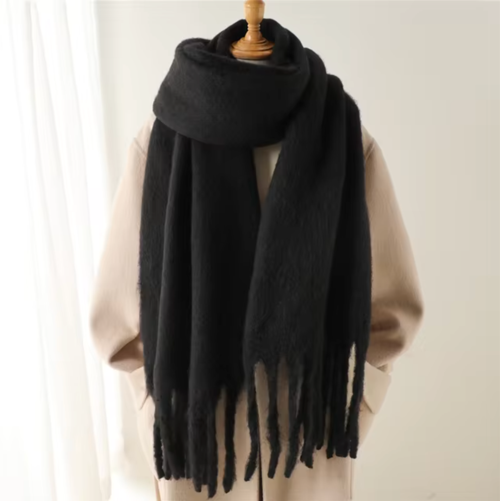 Averine – Luxe cashmere-look wintersjaal met franjes voor dames