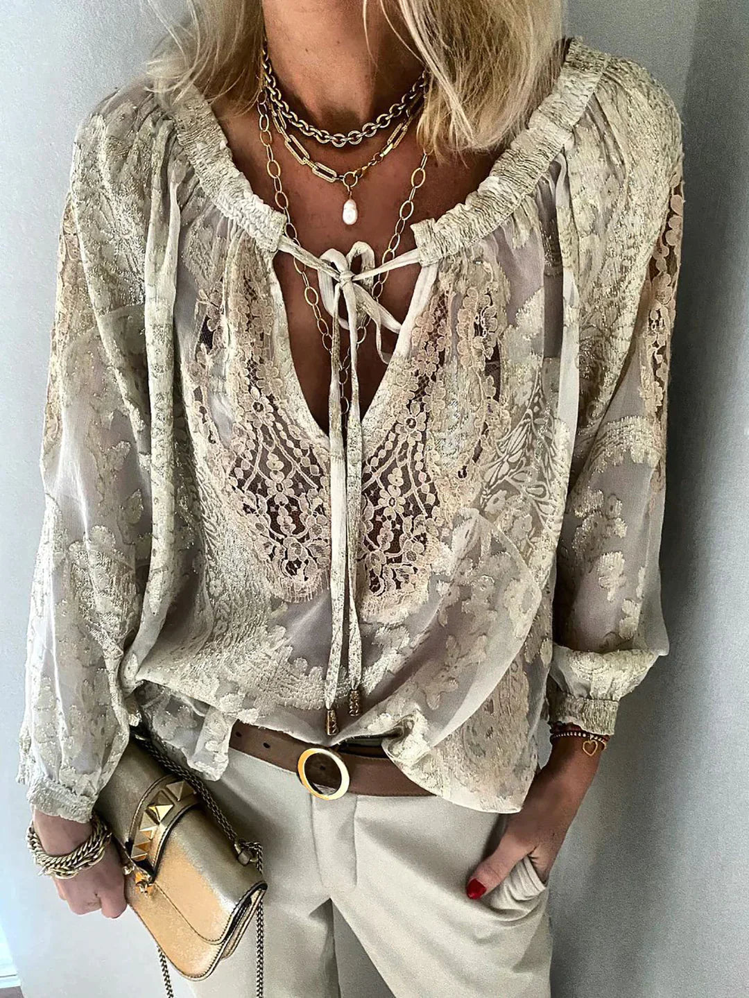 Calista - Unieke Blouse met Elegante Kantdetails en Lange Mouwen