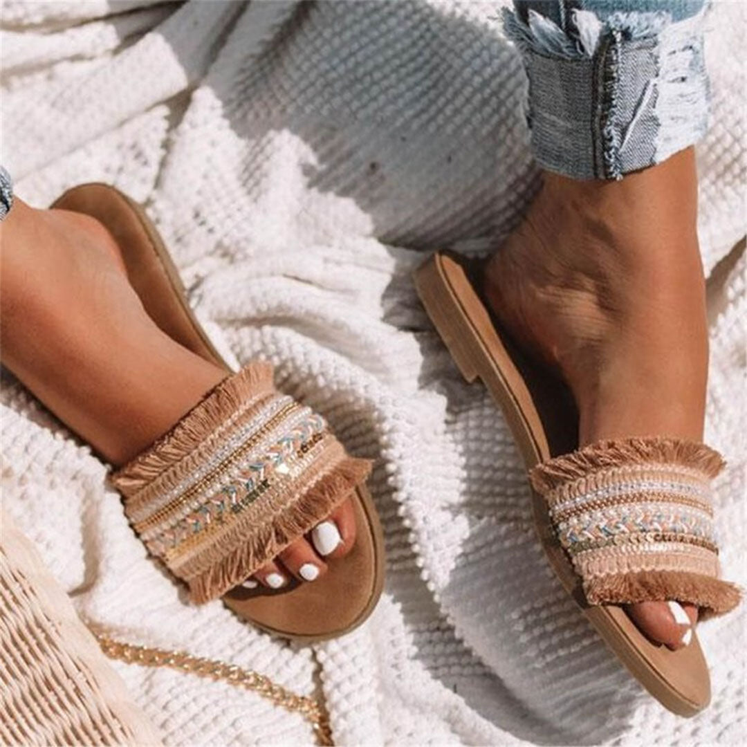 Elvarine – Boho-chic damespantoffels met kralen en sierlijke details