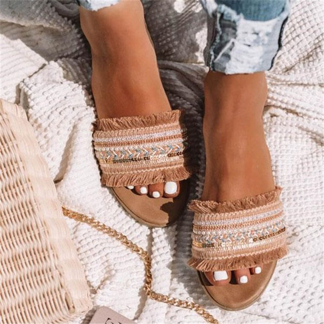 Elvarine – Boho-chic damespantoffels met kralen en sierlijke details