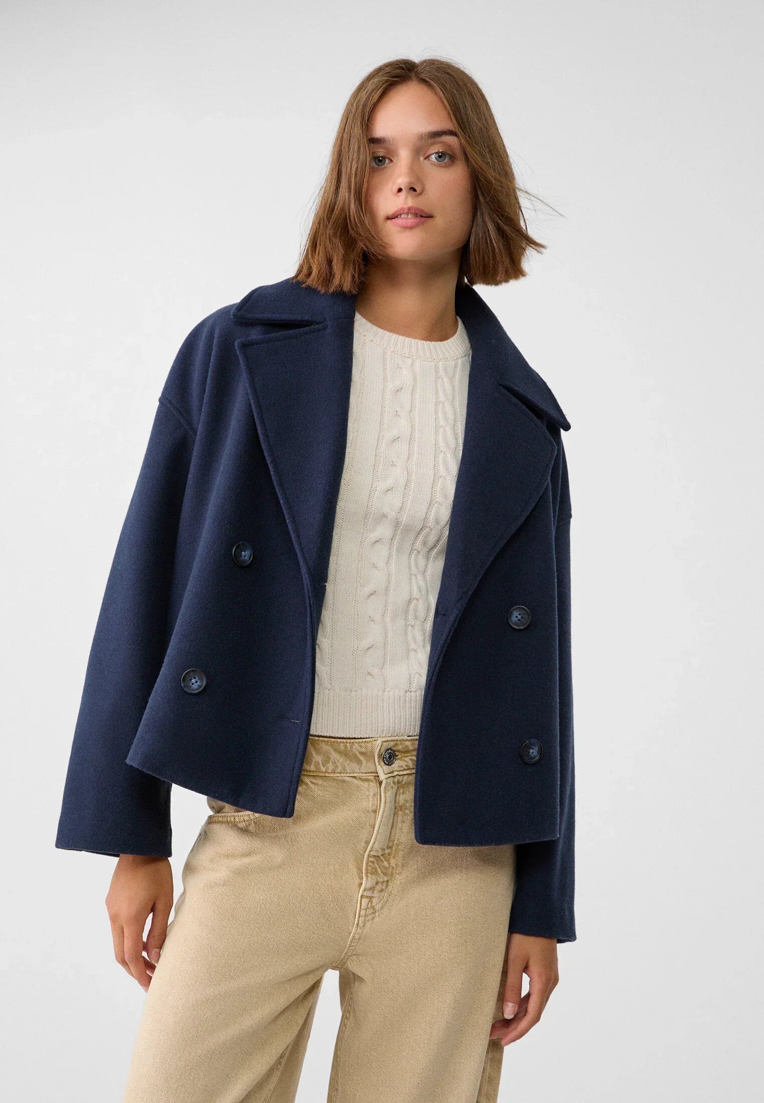 Isadora - Elegante Korte Jas met Dubbele Rij Knoopsluiting en Tijdloos Design
