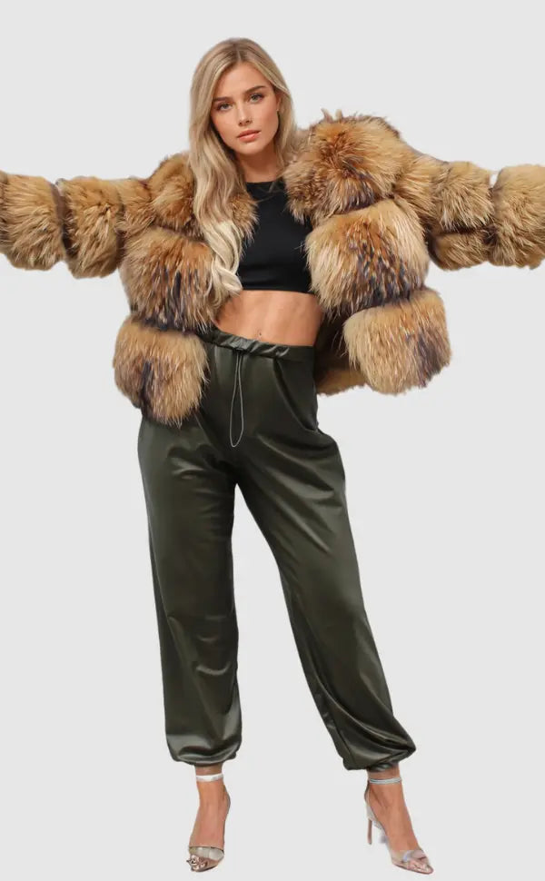 Elanora Bontmantel – Tijdloze Luxe in Elke Look