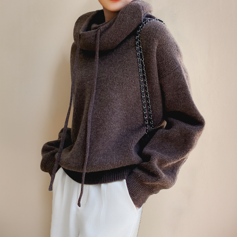 Elowen – Oversized dames hoodie met funnel neck en zachte katoenmix