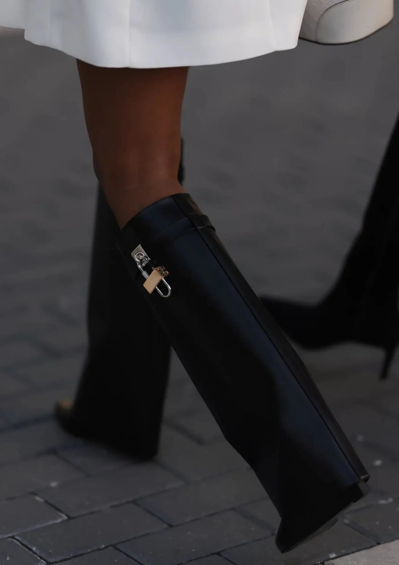 Vionne Laarzen – Elegante Sculptuur in Comfort en Stijl