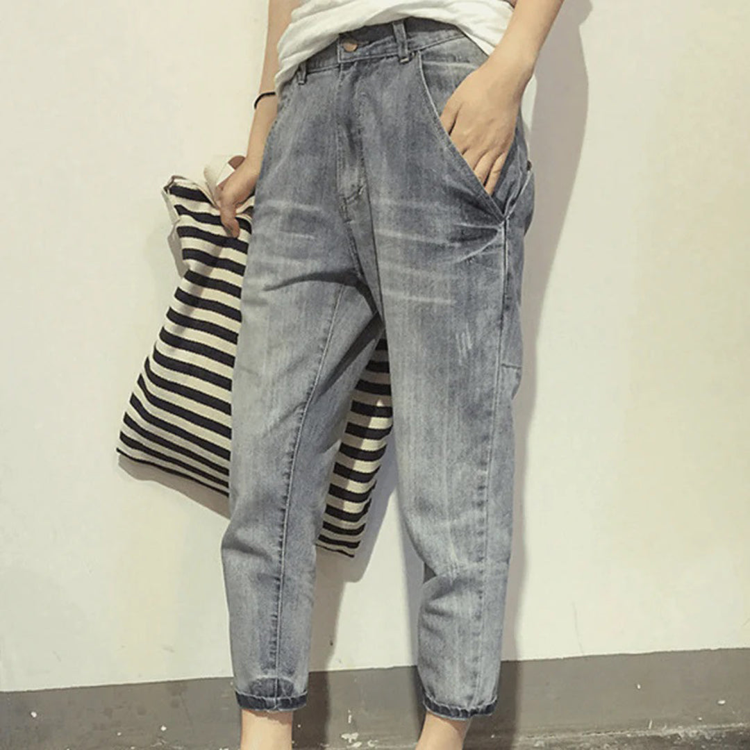 Elena - Straight-Leg Jeans