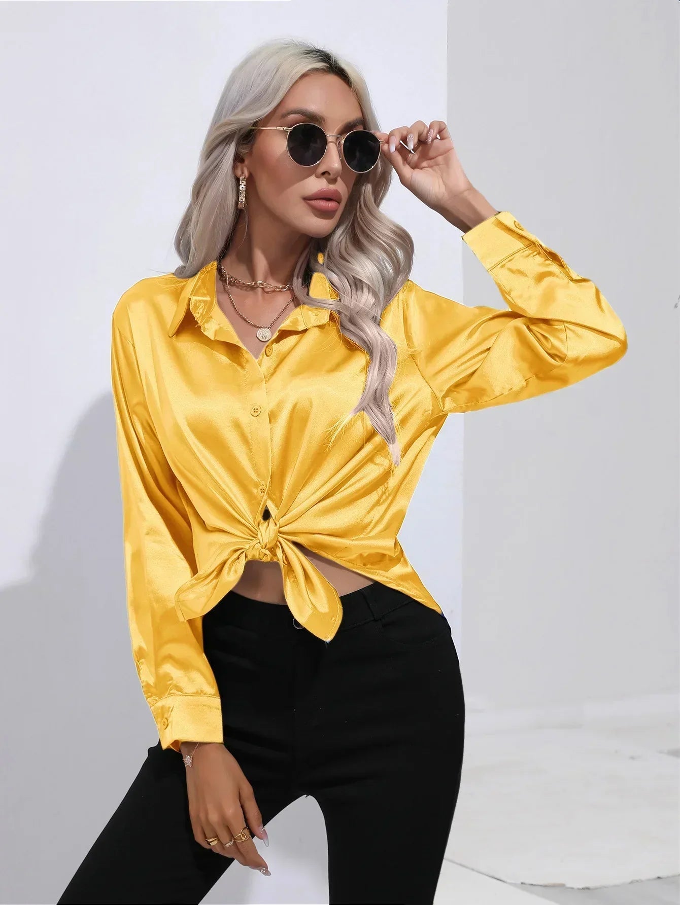 Serenya – Satijnen Blouse met Lange Mouwen, Elegant & Tijdloos voor Kantoor en Events