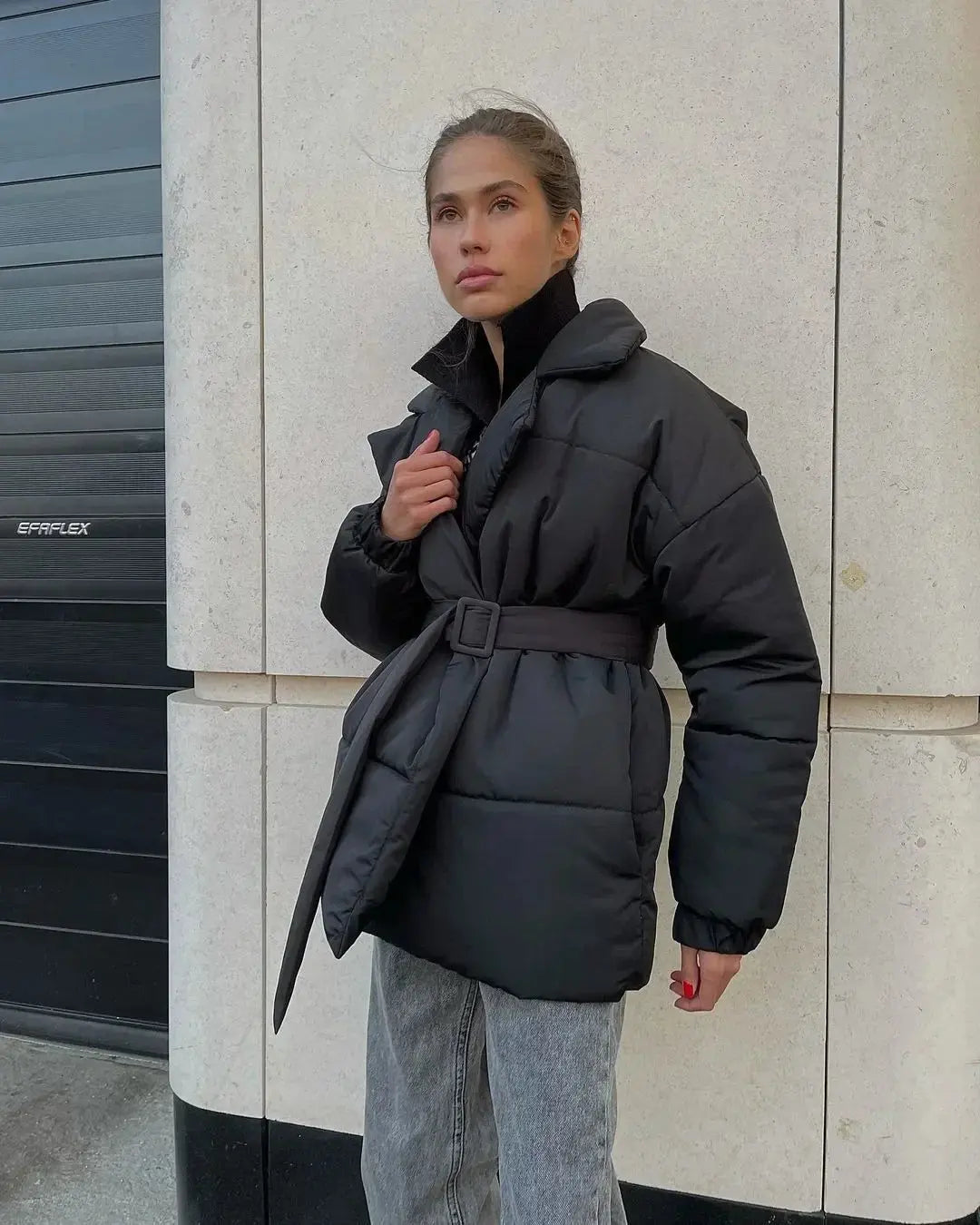 Elayne Pufferjack – Warme Elegant met een Vleugje Power