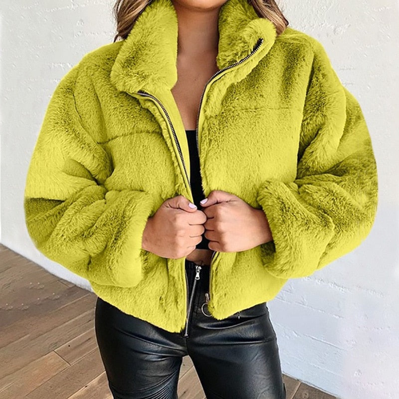 Nolene Teddy Jas – Zacht, Fluffy & Volledig On-Trend