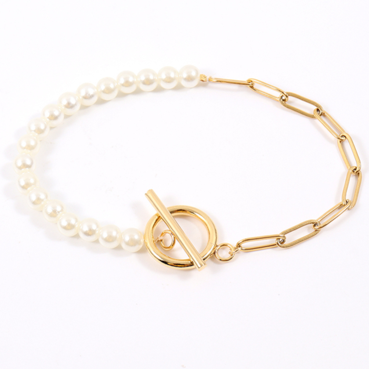 Élodie Pearl Collection – Tijdloze Verfijning in haar Puurste Vorm