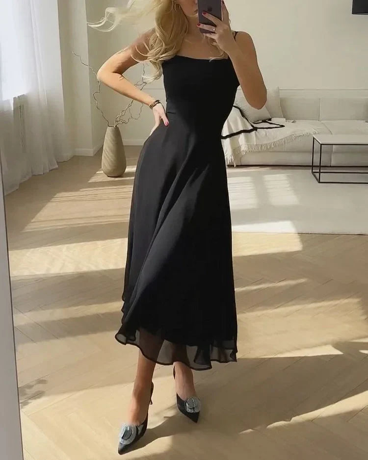 Dames chiffon jurk met vierkante hals – luchtig, elegant en tijdloos