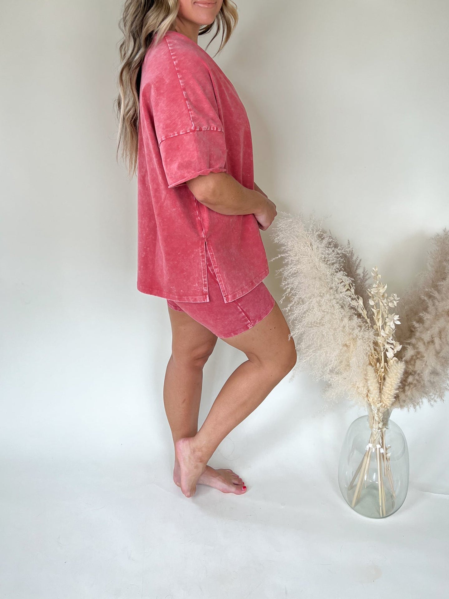 Solmira – Lichte dames zomerset met relaxed T-shirt en short in zachte stof