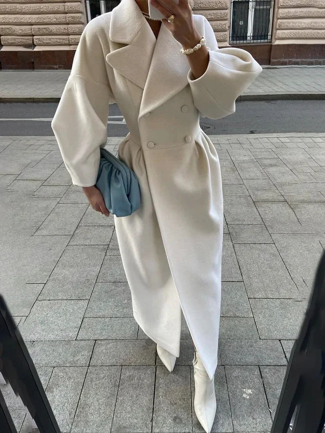 Thalina – Lange Wollen Winterjas met Luxe en Elegantie