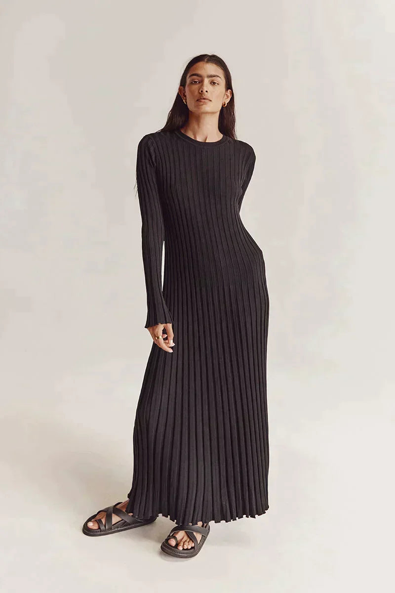 Alvaris – De stretch jurk die elegantie en comfort samenbrengt