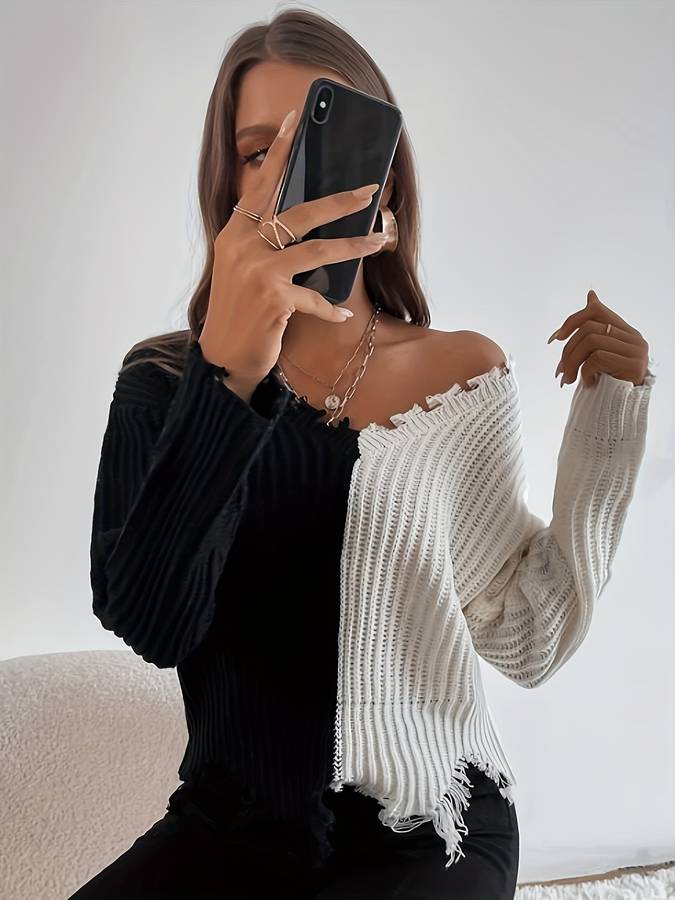 Noelle Two-Tone Distressed Knit – Stoere Elegantie met een Eigenzinnige Twist