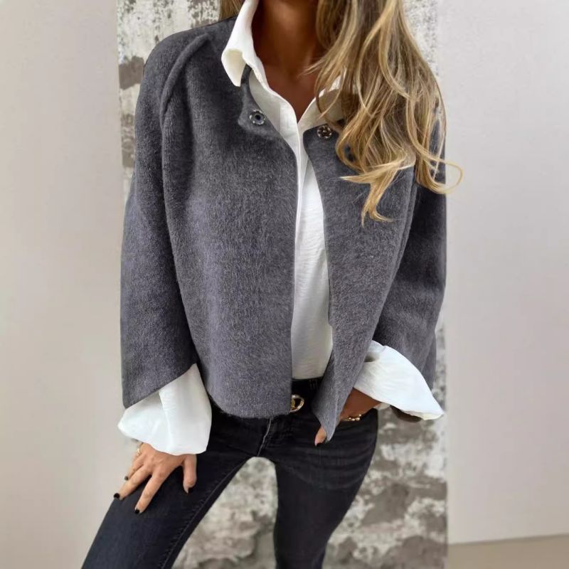 Faye – Kort Faux Cashmere Jasje voor Elegante Warmte en Tijdloze Stijl