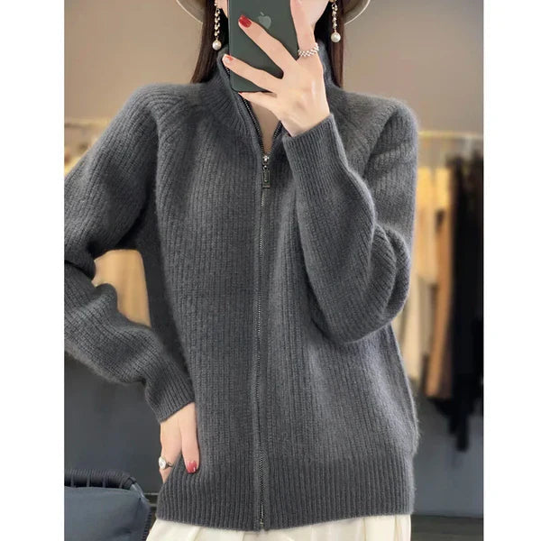 Noelle Wolblend Cardigan – Luxe Warmte met Tijdloze Elegantie