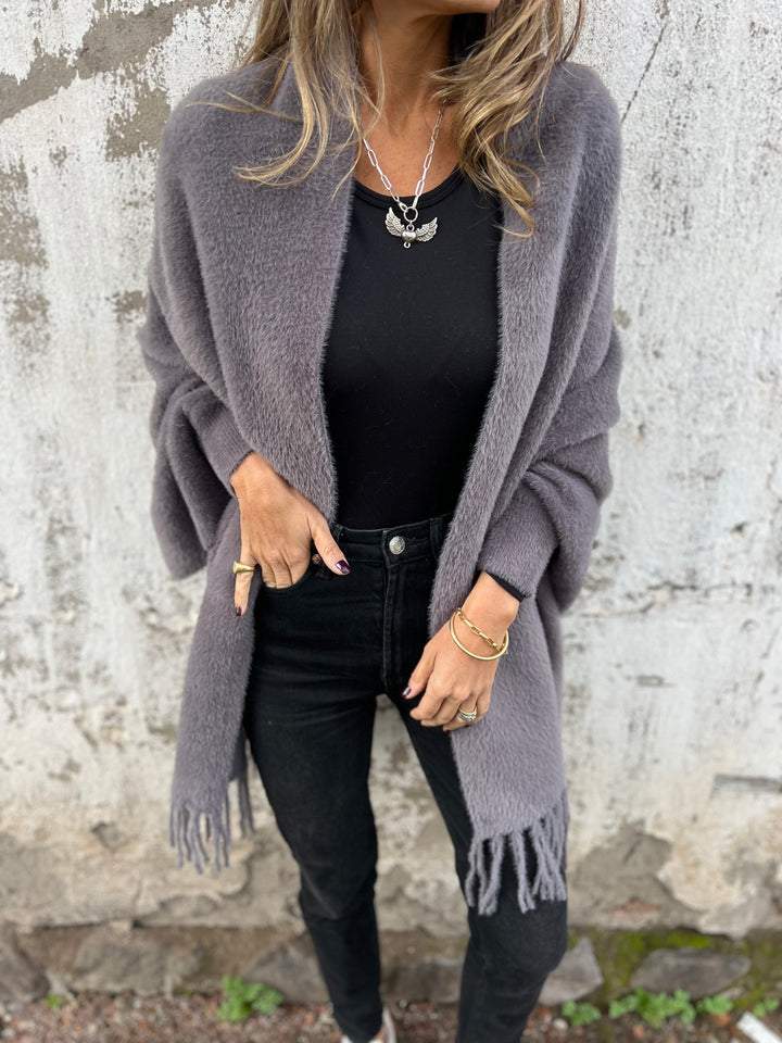 Violette – Lange Damesjas met Kwastjes voor Warme Winterdagen