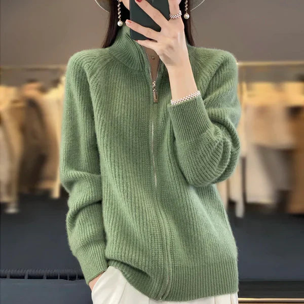 Noelle Wolblend Cardigan – Luxe Warmte met Tijdloze Elegantie