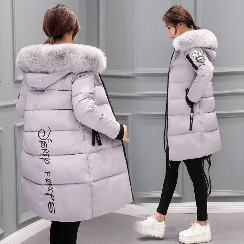 Elysiane Winterjas – Warme Damesjas met Capuchon en Elegante Bontkraag