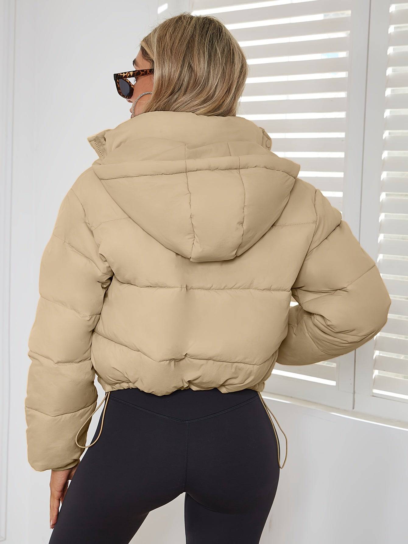 Amara Cropped Puffer Jacket – Warmte en Stijl in Perfect Evenwicht