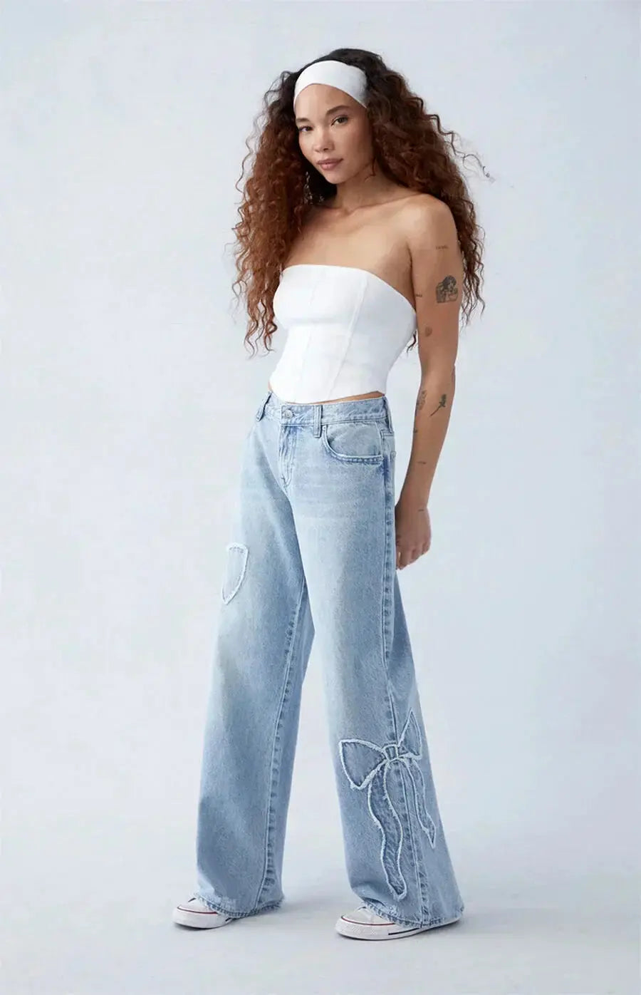 Aravelle Trendy Wide-Leg Jeans met Unieke Details – Modern, Comfortabel en Stijlvol