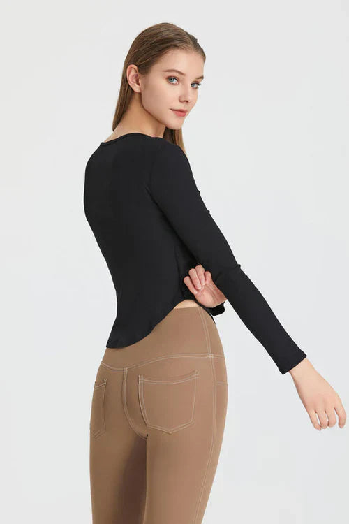 Marisse Wikkeltop – Asymmetrische Elegantie met Tijdloze Charme