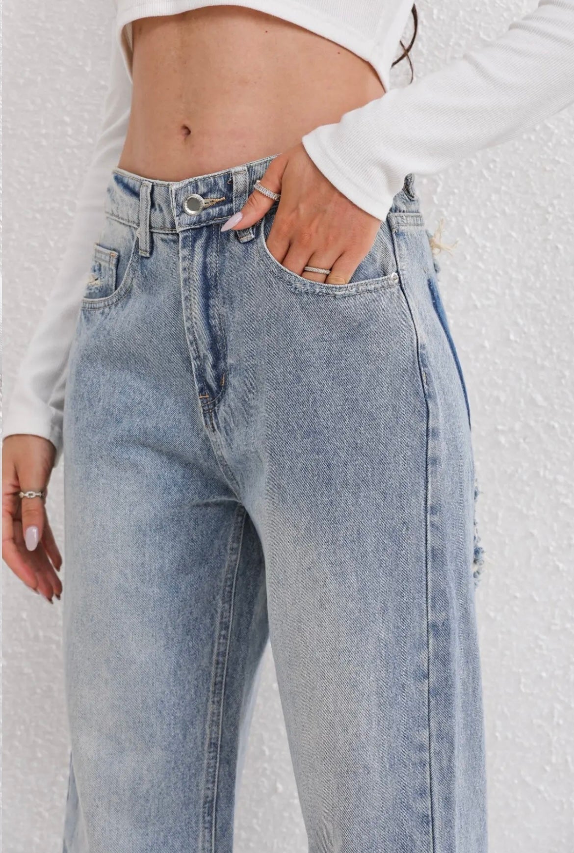 Maivora – Vintage ripped jeans met stoere twist en tijdloze uitstraling