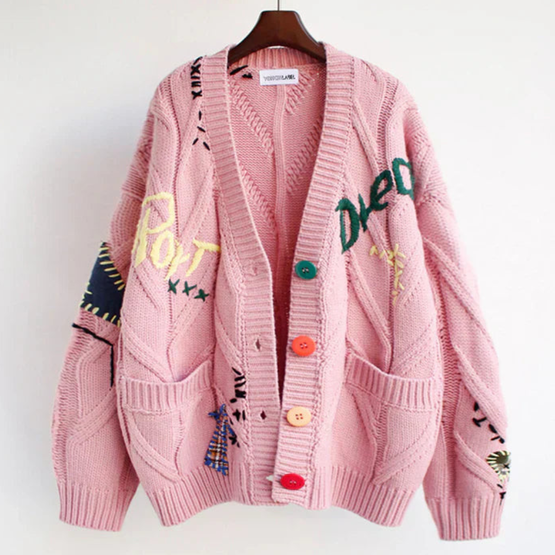 Auriane Buttoned Cardigan – damesvest met klassieke knopen en tijdloze elegantie