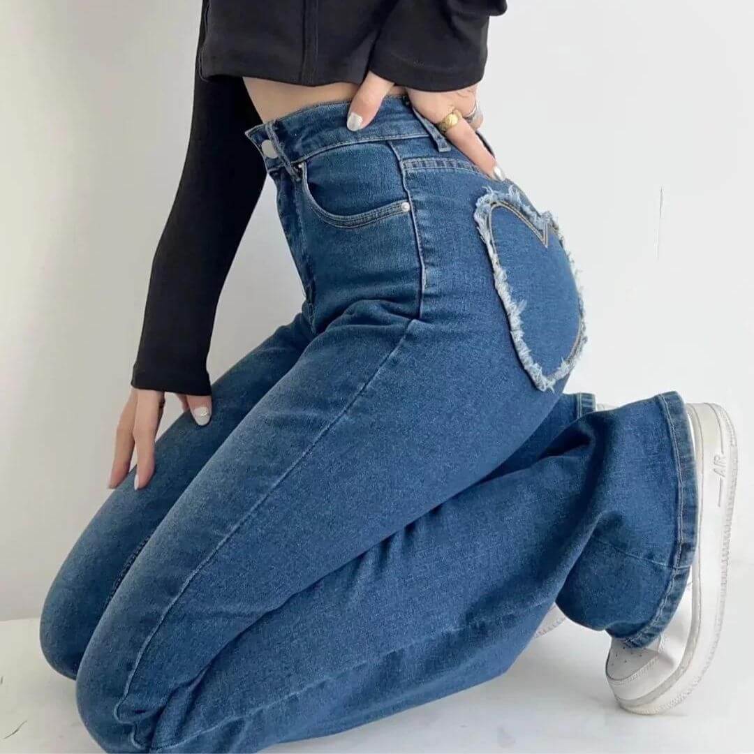 Selene Jeans – Dames Spijkerbroek met Hoge Taille en Hartvormige Details