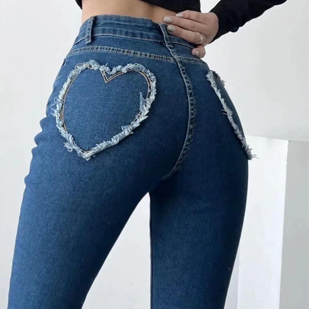 Selene Jeans – Dames Spijkerbroek met Hoge Taille en Hartvormige Details