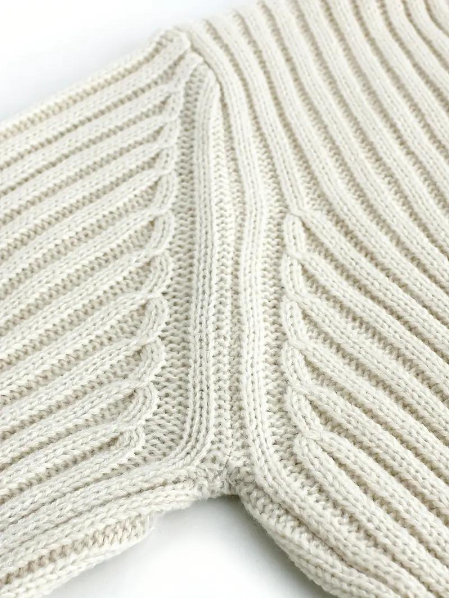 Alenia Linnen Top – Moderne Frisheid met Asymmetrisch Design