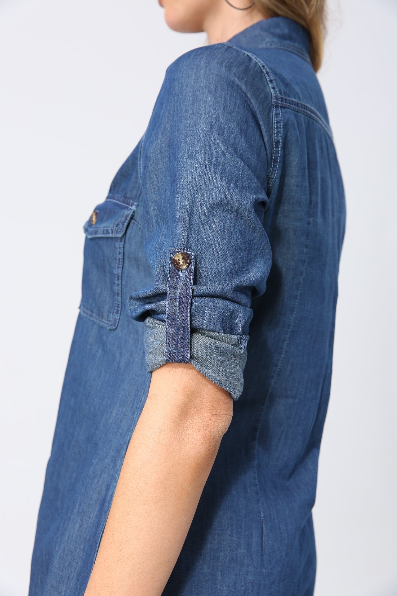 Sylvara Denim Overhemdjurk – Tijdloze Stijl in Zacht Katoen