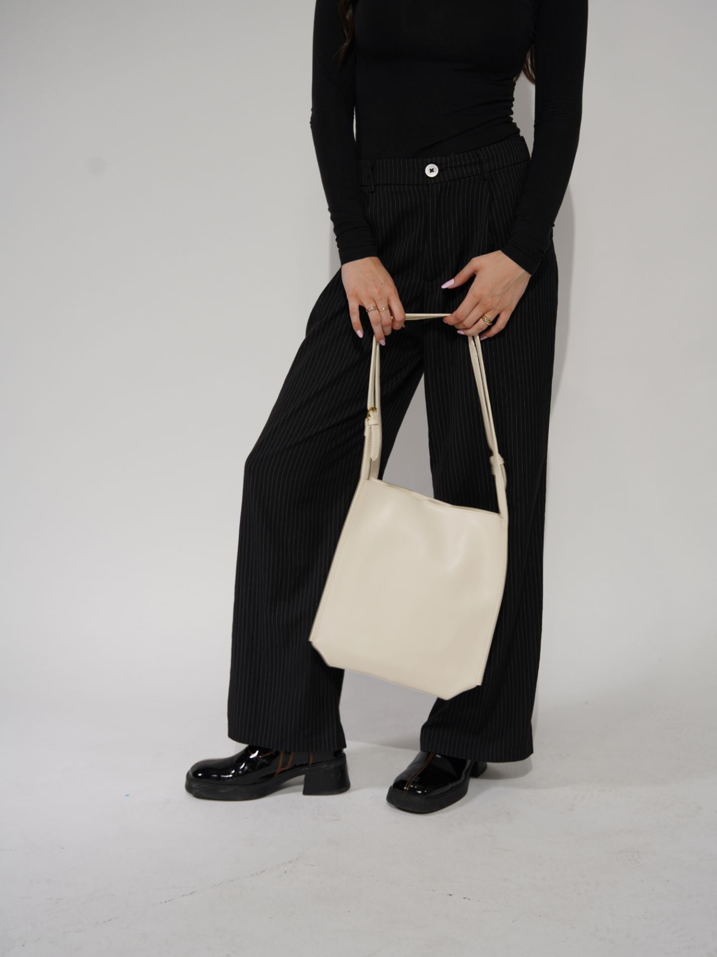 Seliora Elegante Vegan Schoudertas – Tijdloze Stijl & Praktisch Ontwerp voor Elke Dag
