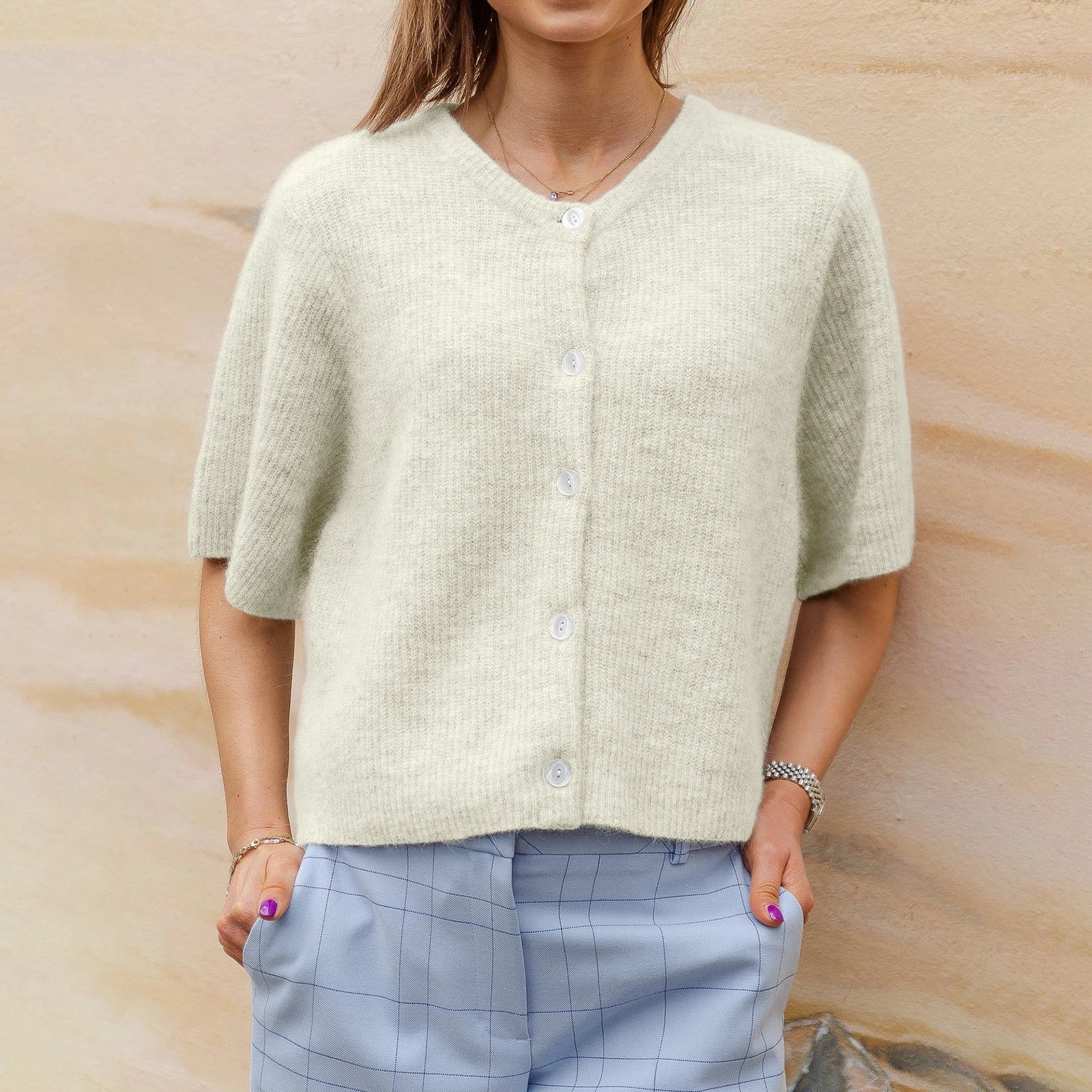 Yaralie – Korte mouwen damesvest met streetwear flair
