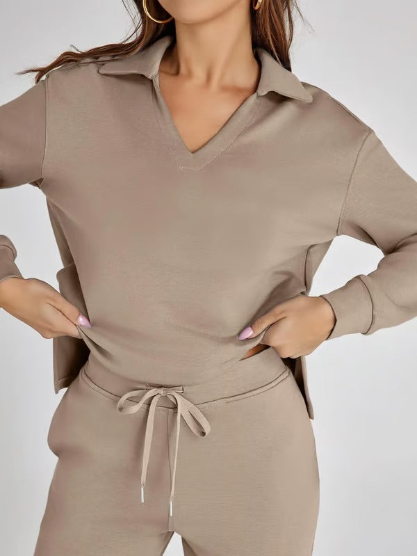 Nerina Set – Dames Tweedelige Lounge Set met V-hals Sweater en Wijde Broek