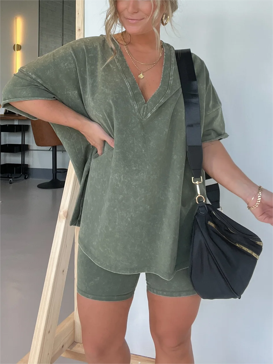 Solmira – Lichte dames zomerset met relaxed T-shirt en short in zachte stof