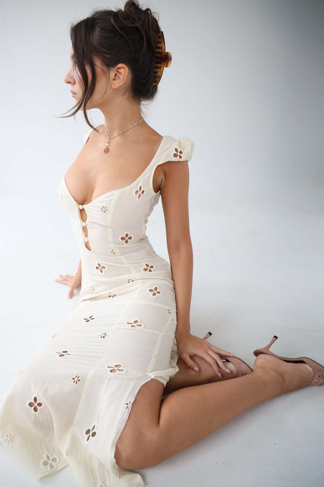 Isavella – Katoenen midi-jurk met vintage borduursels