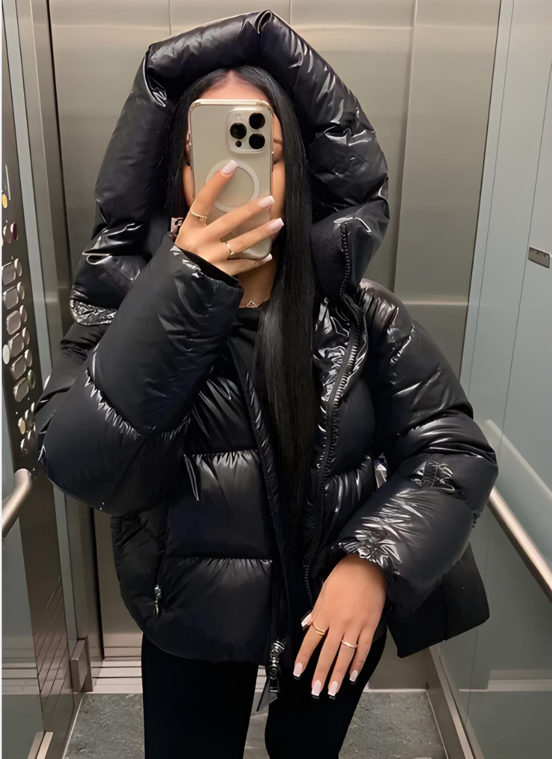 Clarisse – Glanzende Puffer Jas met Slim Fit en Luxe Warmte