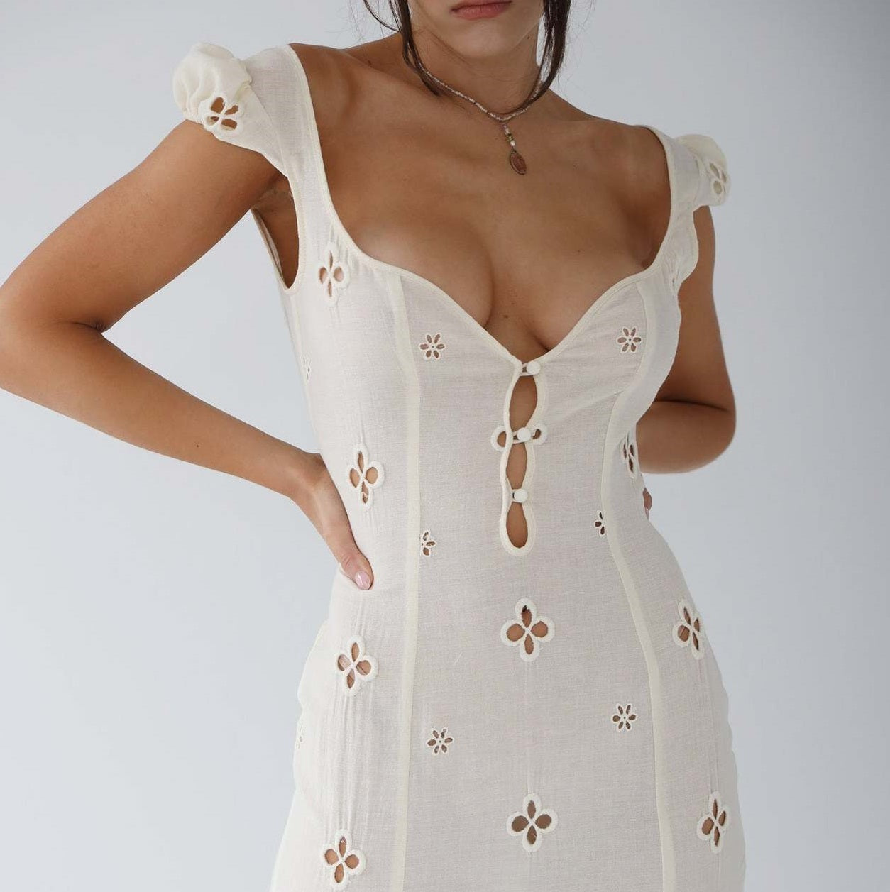 Isavella – Katoenen midi-jurk met vintage borduursels