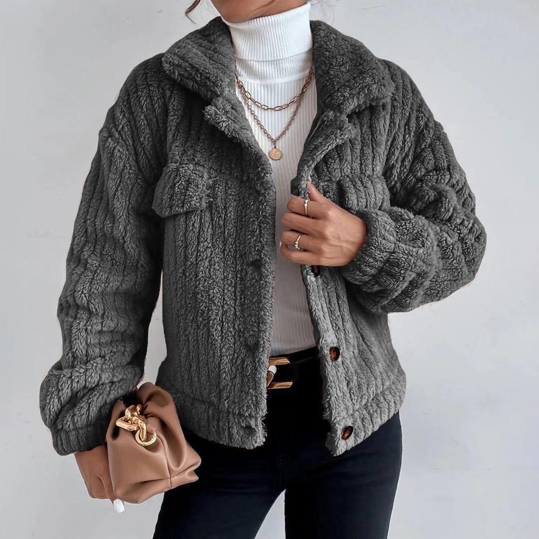 Elandra – Elegante Teddy Jas met Praktische Zakken
