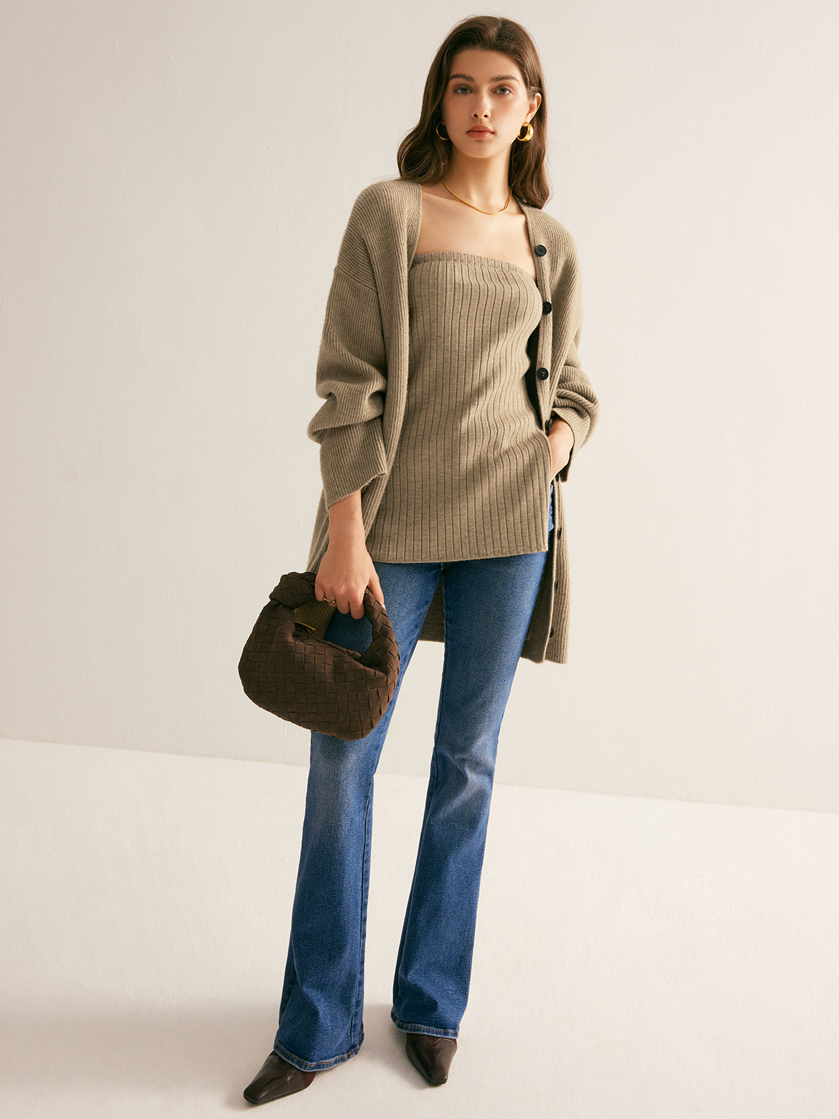 Rianne Ribgebreide Cardigan – Comfort en Stijl in één Tijdloos Ontwerp