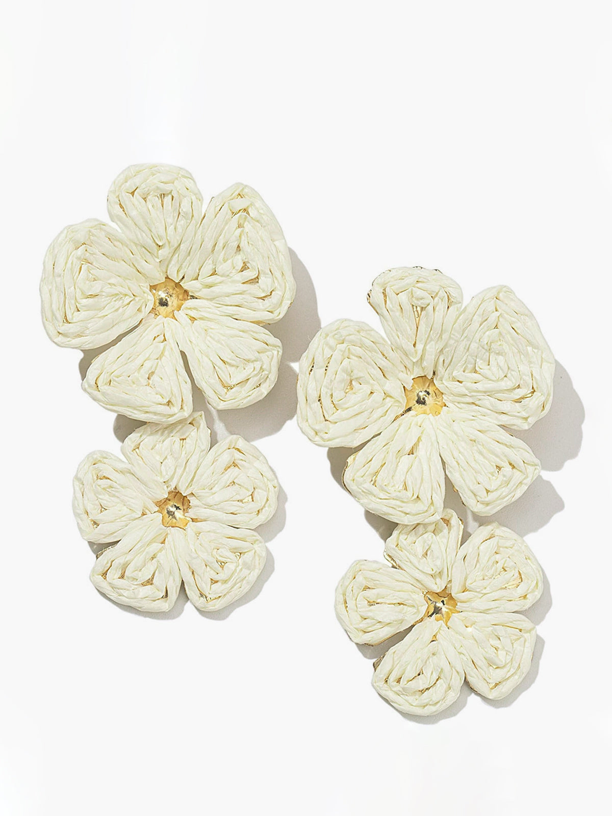 Flora Kanten Bloem Oorbellen – Licht, Elegant & Betoverend Vrouwelijk