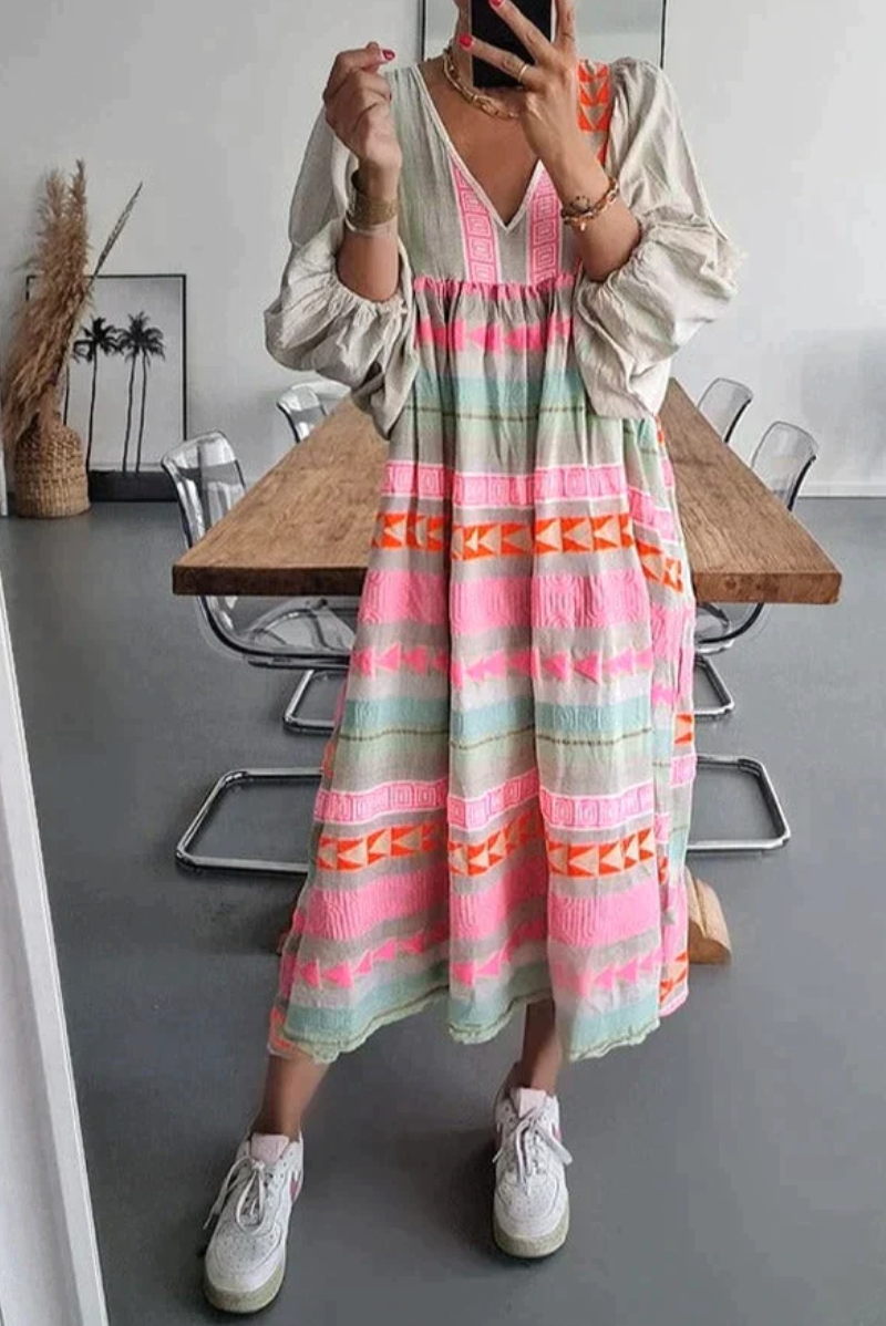 Ysolenna – Trendy zomerjurk met luchtige pasvorm en kleuraccenten