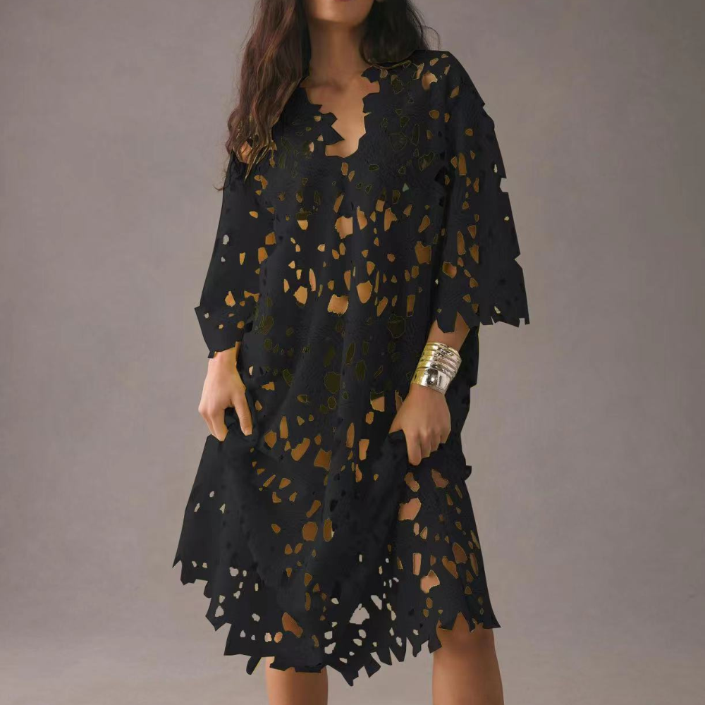 Acatila – Zomerjurk met Geborduurde Bloemen en Elegante Vakantieflair