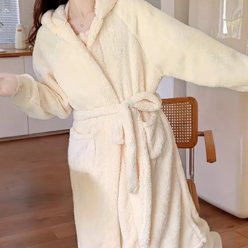 Liora – Dames Pyjama Set in Zacht & Warm Loungewear Design