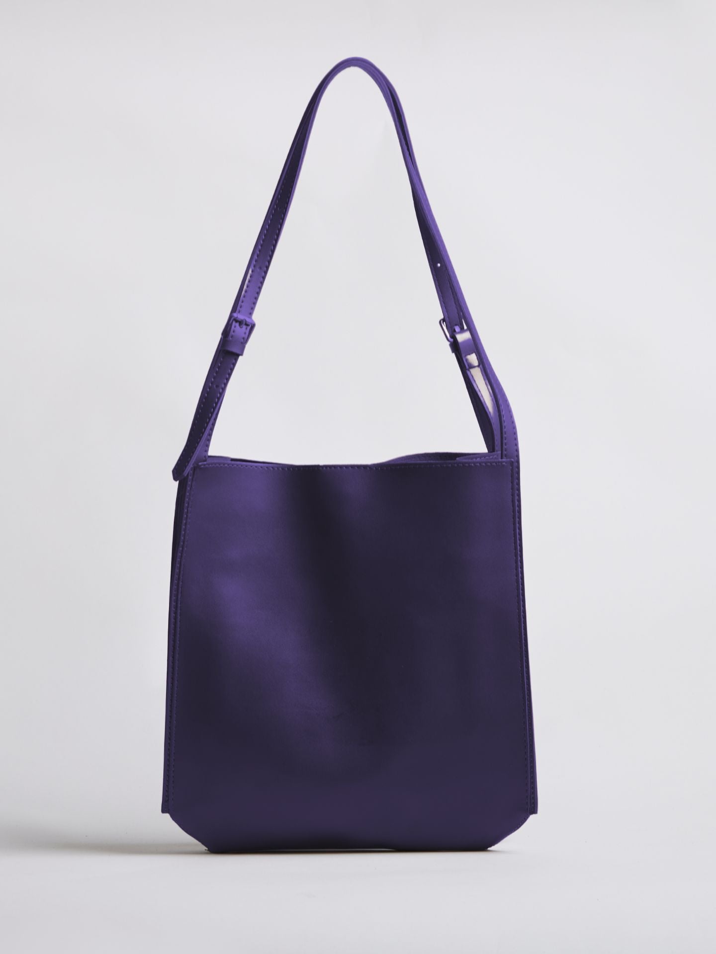 Seliora Elegante Vegan Schoudertas – Tijdloze Stijl & Praktisch Ontwerp voor Elke Dag