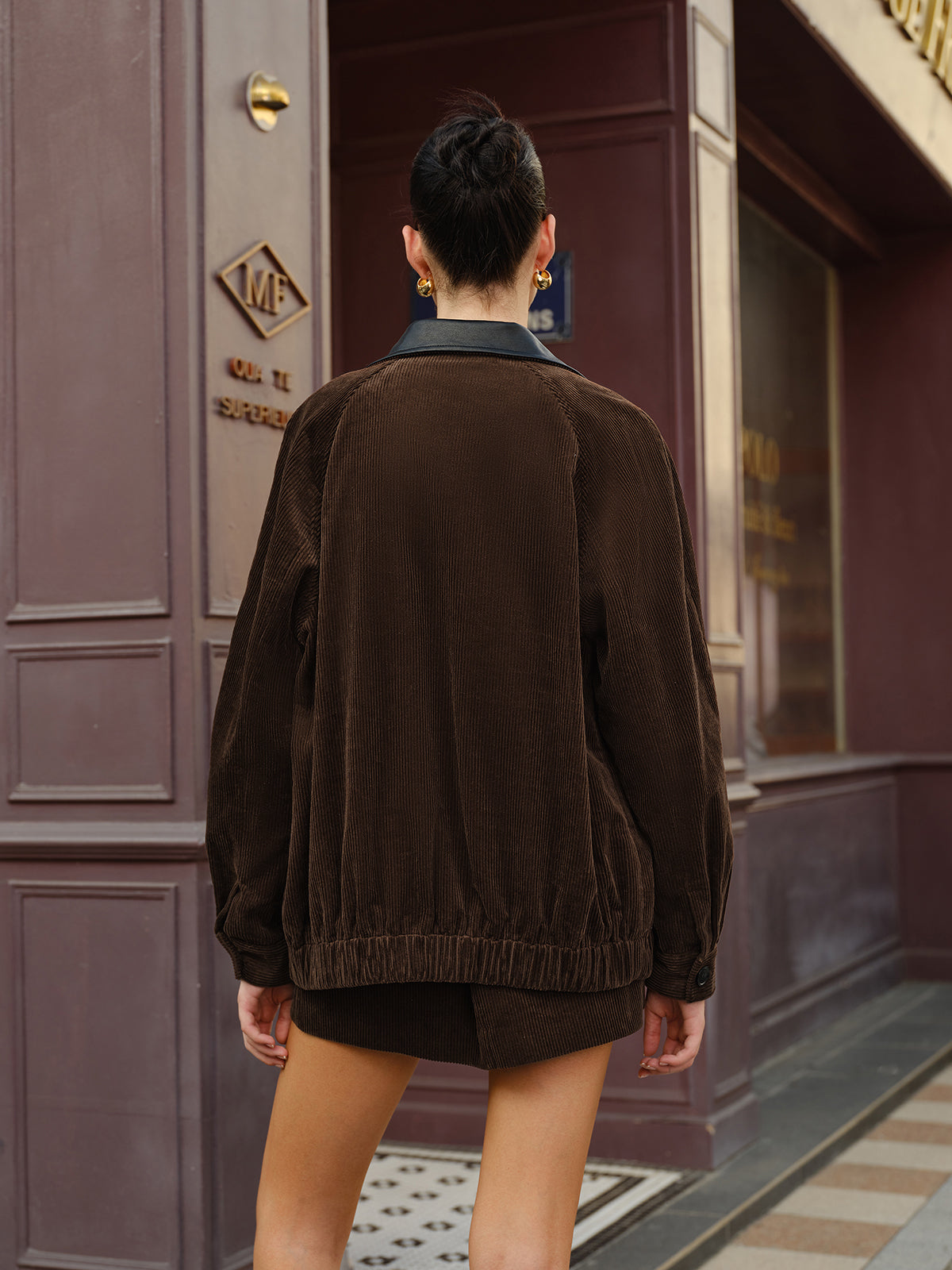 Elorie Corduroy Tussenjas – Waar Comfort en Stijl Samenkomen