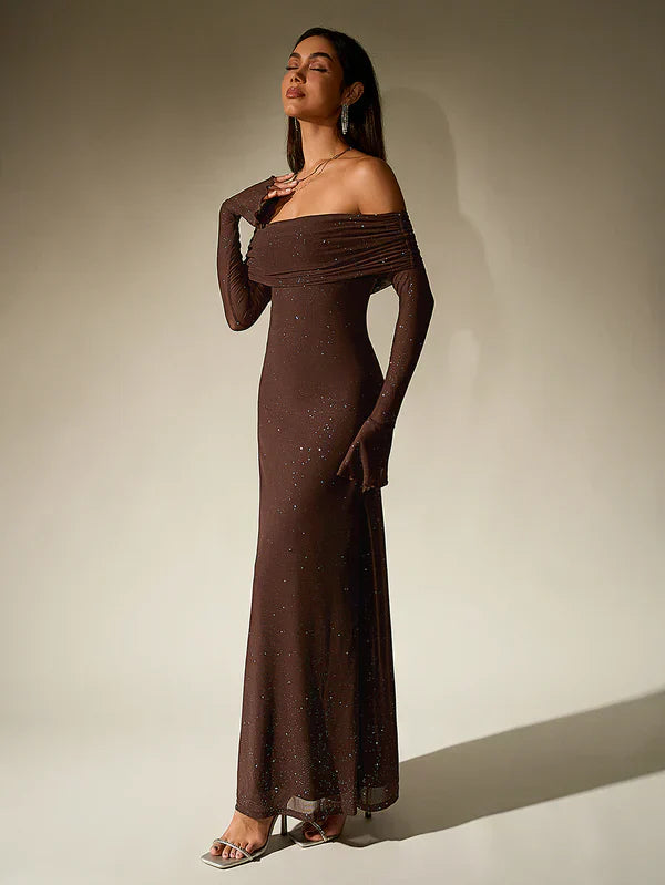 Lorena Evening Gown – Betoverende Elegantie met een Subtiele Glans